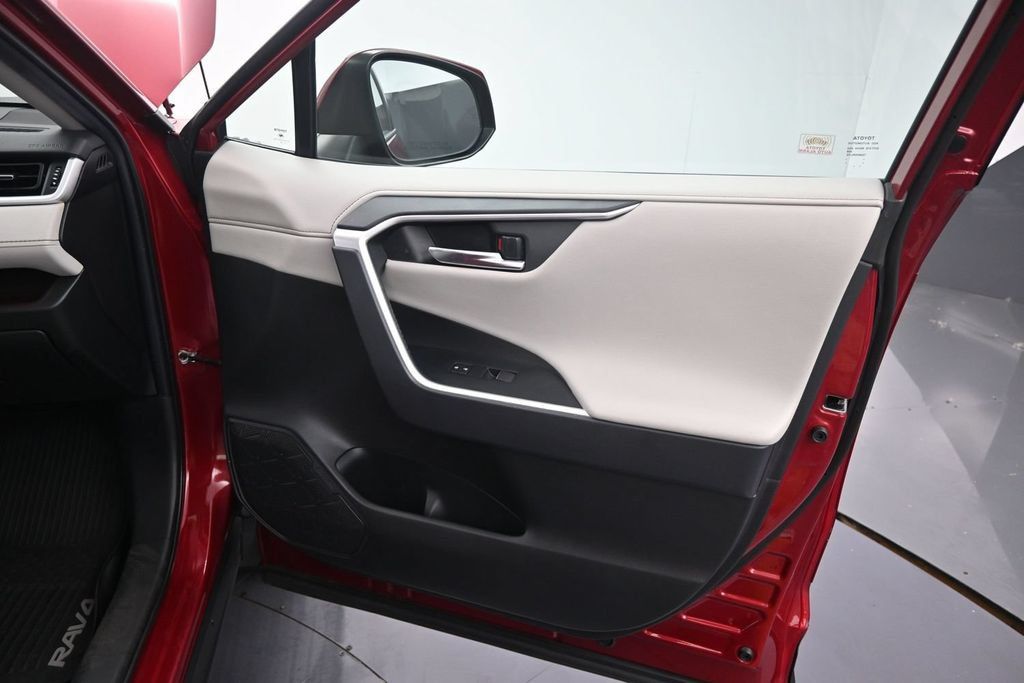 Used 2019 Toyota RAV4 Limited w/ Cold Weather Package AWD/4WD image 24