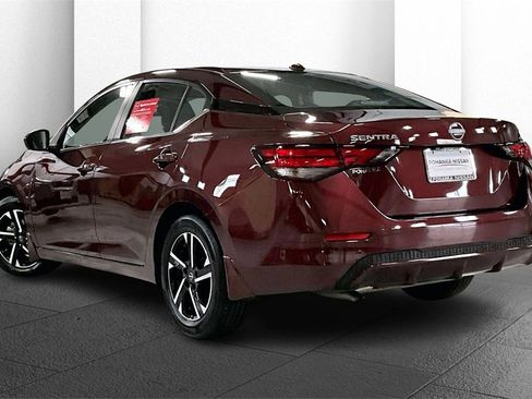 Certified 2025 Nissan Sentra SV image 10