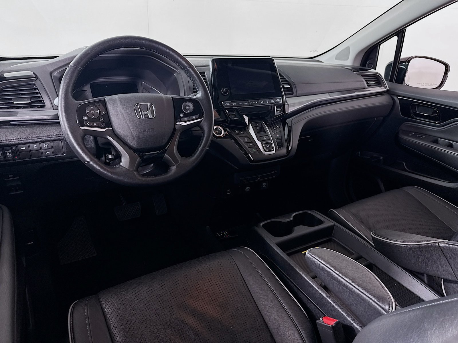 Used 2023 Honda Odyssey Elite image 19