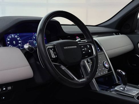 Used 2022 Land Rover Discovery Sport SE R-Dynamic image 18