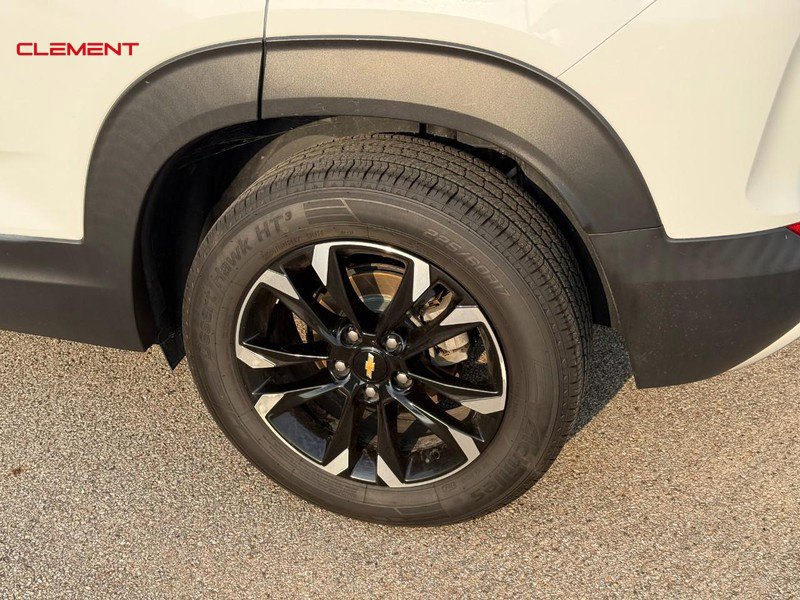 Used 2021 Chevrolet TrailBlazer LT w/ Convenience Package FWD image 4