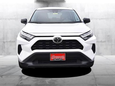 Used 2024 Toyota RAV4 LE image 4