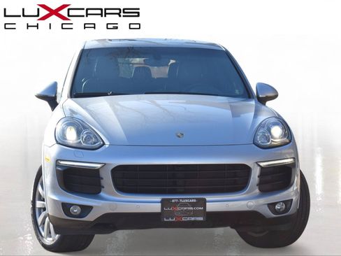 Used 2017 Porsche Cayenne Platinum Edition AWD/4WD image 3