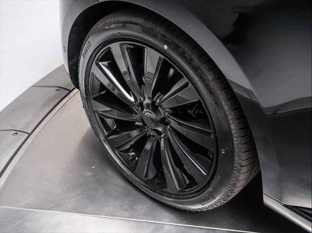 New 2026 Land Rover Range Rover Long Wheel Base SV AWD/4WD image 12