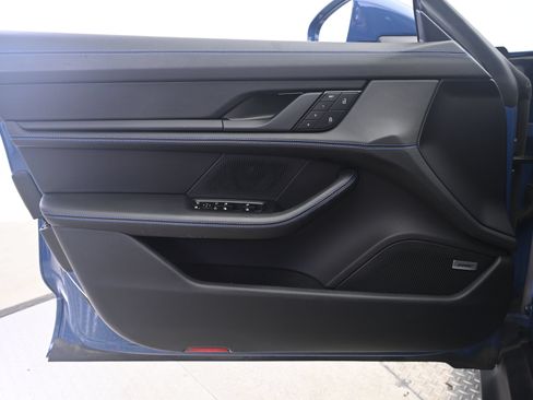 Certified 2023 Porsche Taycan 4S AWD/4WD image 27