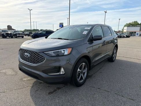 Used 2024 Ford Edge SEL w/ Convenience Package AWD/4WD image 6