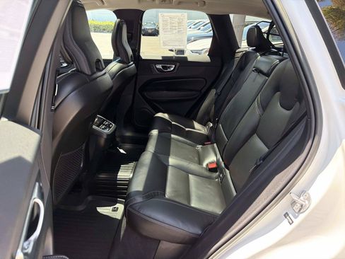 Certified 2023 Volvo XC60 B5 Ultimate w/ Climate Package AWD/4WD image 21