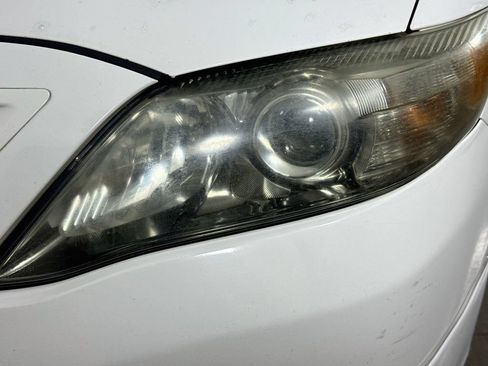Used 2010 Toyota Camry SE FWD image 34