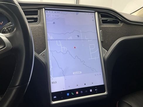 Used 2014 Tesla Model S image 10
