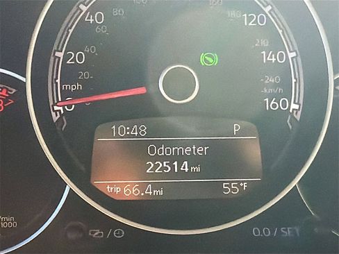 Used 2019 Volkswagen Beetle 2.0T SE image 12