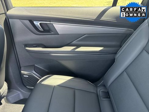 Used 2025 Buick Enclave Preferred image 16