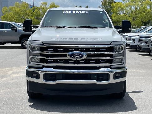 Used 2024 Ford F250 Lariat AWD/4WD image 2