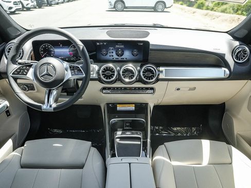 New 2026 Mercedes-Benz GLB 250 4MATIC image 12