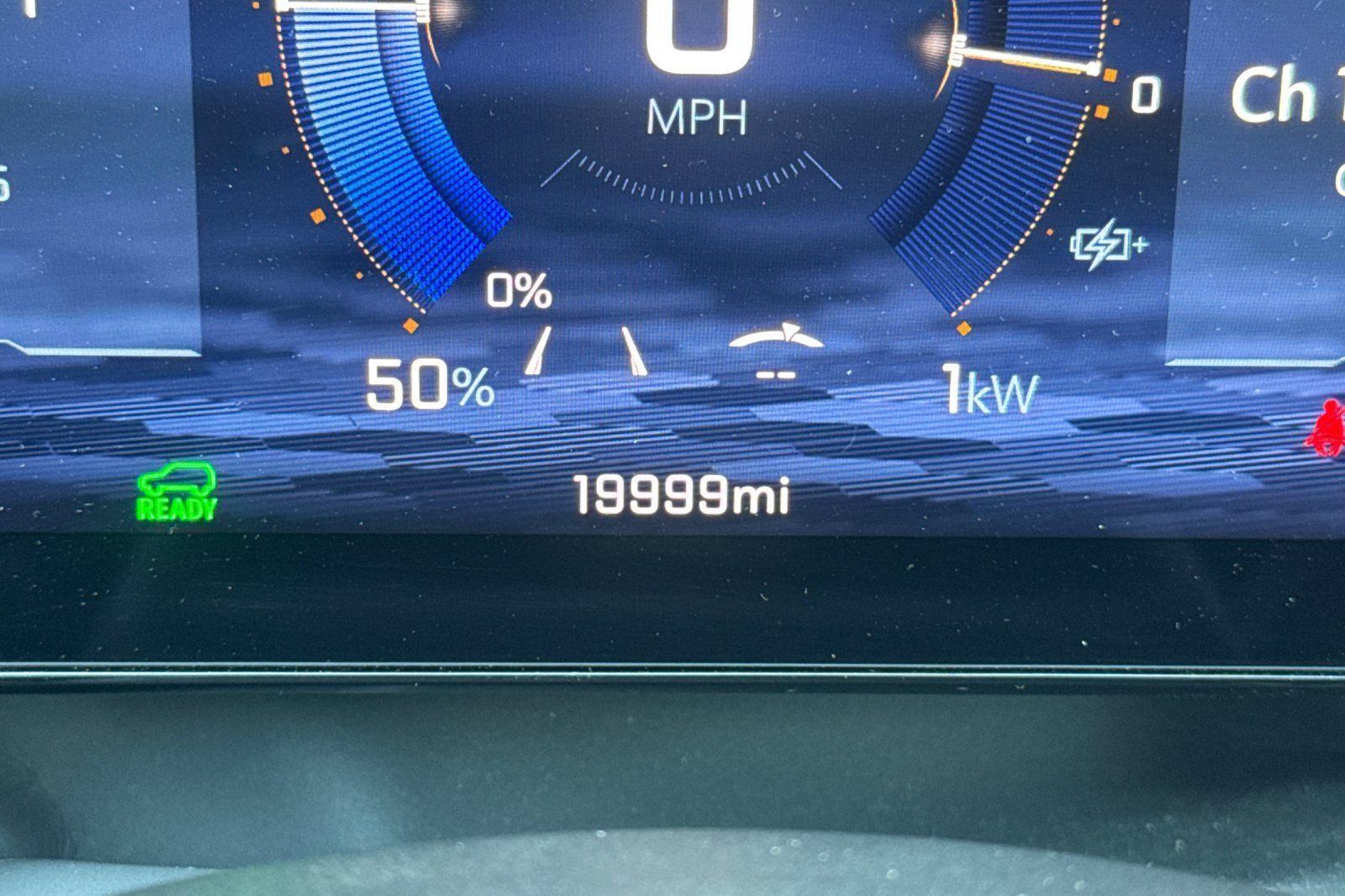 Used 2024 Chevrolet Equinox EV LT FWD image 3