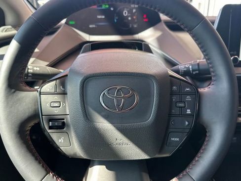 Used 2025 Toyota Prius Plug-In Hybrid image 24