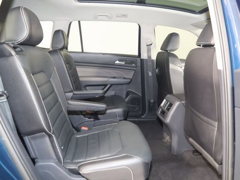 Used 2021 Volkswagen Atlas SEL Premium image 15