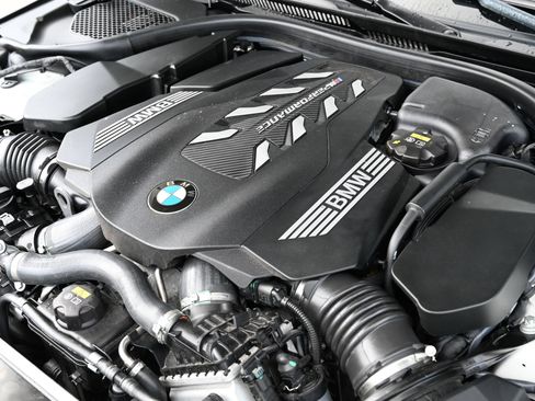Used 2021 BMW M550i xDrive w/ Executive Package AWD/4WD image 63