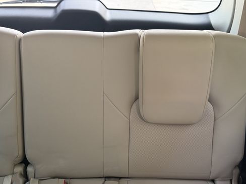 Used 2021 Nissan Armada Platinum w/ Captain's Chairs Package AWD/4WD image 27