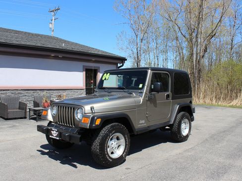 Used 2004 Jeep Wrangler SE w/ Ecco Tire & Wheel Group AWD/4WD image 11