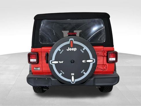 Used 2024 Jeep Wrangler Unlimited Sport AWD/4WD image 4