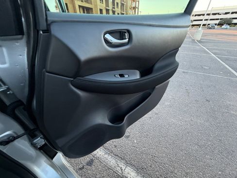 Certified 2025 Nissan Leaf S image 16