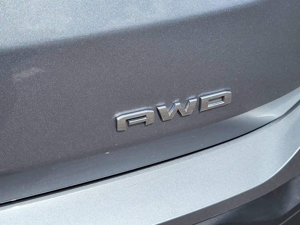 Used 2024 GMC Terrain SLE AWD/4WD image 9