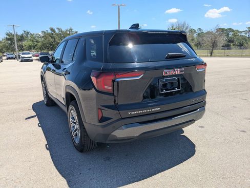 Used 2025 GMC Terrain Elevation AWD/4WD image 7