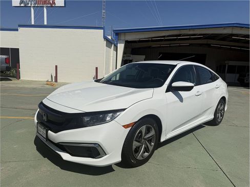 Used 2019 Honda Civic LX image 2