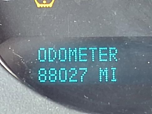 Used 2010 GMC Sierra 3500 SLT w/ SLT Convenience Package image 21