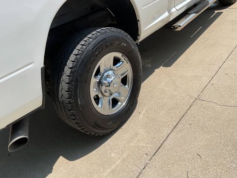 Used 2015 RAM 2500 SLT AWD/4WD image 10