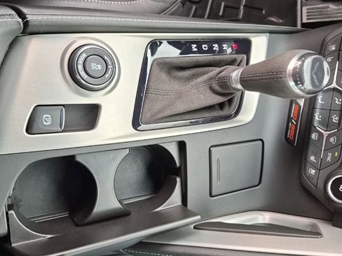 Used 2016 Chevrolet Corvette Z06 w/ Z07 Performance Package image 33