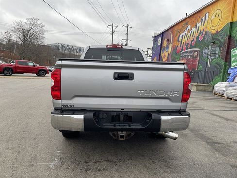 Used 2016 Toyota Tundra SR5 image 4