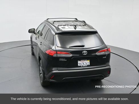 Used 2023 Toyota Corolla Cross XLE w/ Convenience Package image 57