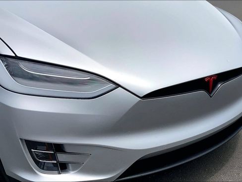 Used 2020 Tesla Model X Performance AWD/4WD image 29