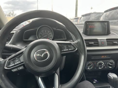 Used 2018 MAZDA MAZDA3 Sport w/ Preferred Equipment Package image 21