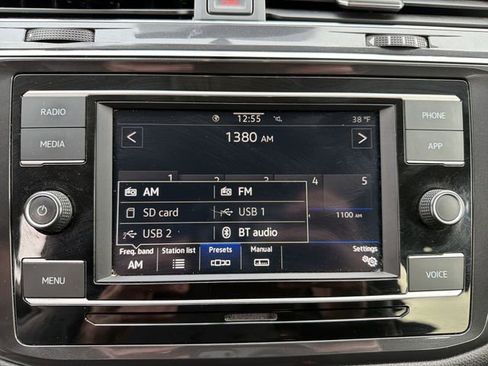 Used 2021 Volkswagen Tiguan S image 18