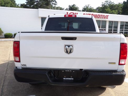 Used 2018 RAM 1500 Tradesman RWD image 3
