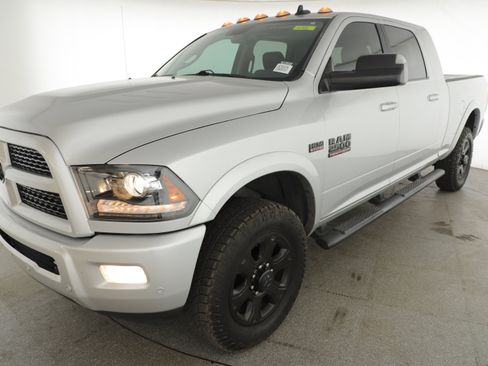Used 2017 RAM 2500 Laramie w/ Sport Appearance Group image 12