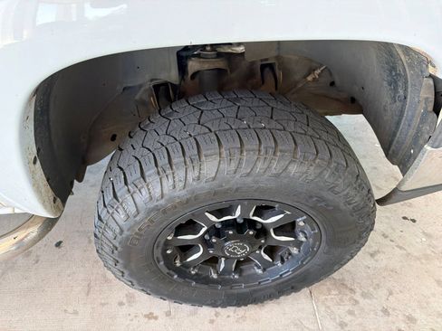 Used 2007 Chevrolet Silverado 2500 LT w/ Onstar Plus Package RWD image 25