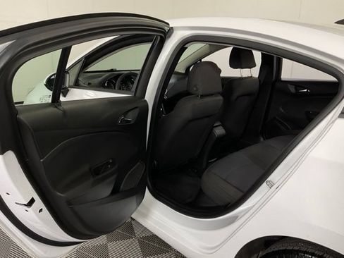Used 2018 Chevrolet Cruze LS FWD image 34