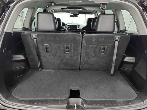 Used 2018 Honda Pilot Touring image 29