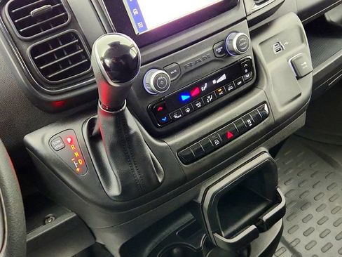 Used 2025 RAM ProMaster 2500 w/ U-Haul Equipment Group FWD image 15