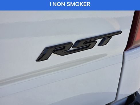 Used 2022 Chevrolet Silverado 1500 RST image 10