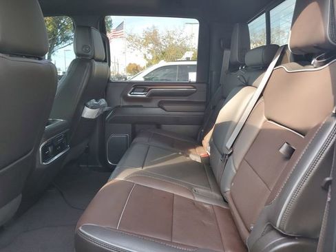 Used 2024 GMC Sierra 2500 Denali w/ Technology Package image 11