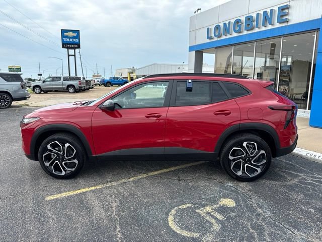 New 2026 Chevrolet Trax RS w/ Driver Confidence Package FWD image 4