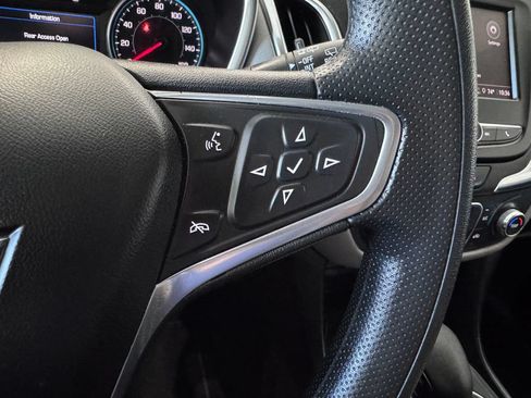 Certified 2022 Chevrolet Equinox LS w/ LS Convenience Package AWD/4WD image 15