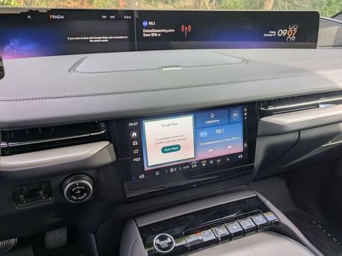 New 2025 Lincoln Navigator Reserve w/ Jet Appearance Package AWD/4WD image 16