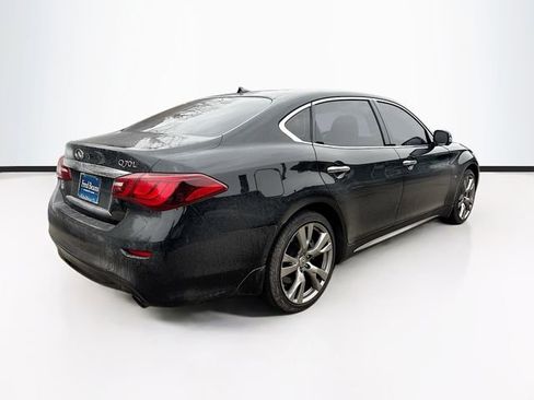 Used 2018 INFINITI Q70 L 3.7 image 8