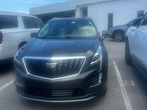 Used 2020 Cadillac XT5 Premium Luxury FWD image 1
