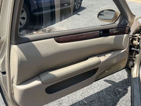 Used 1993 Lexus SC 300 Coupe RWD image 10